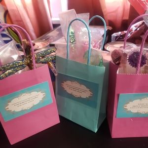 Meet your Posher, Terrie